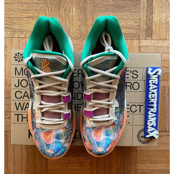 Athletic_Shoes
